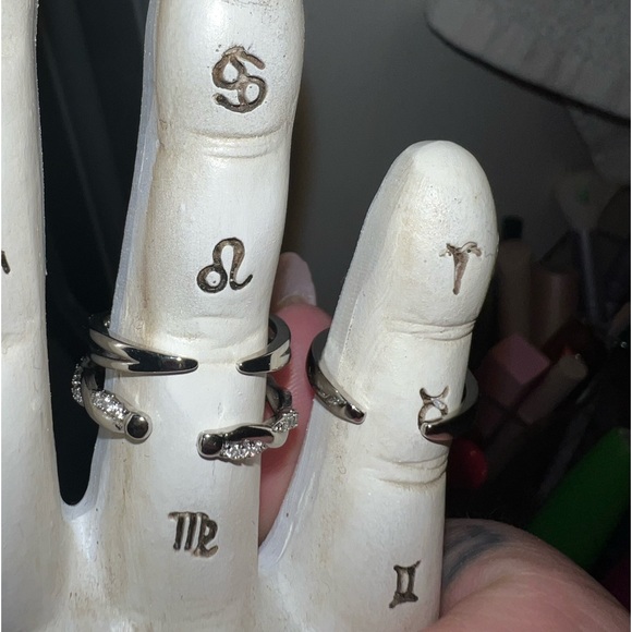 Adjustable sterling silver ring stack * FREE ADD ON ITEM * - Picture 3 of 5